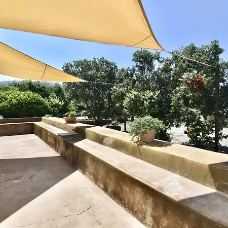 Holiday home Dammuso Le Vigne